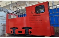 礦用架線式電機車自動斷送電裝置由什么組成？